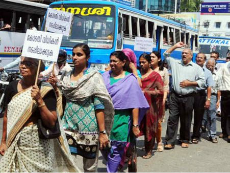 പള്ളി പ്രശ്‌നത്തില്‍ സെക്രട്ടേറിയറ്റ് ധര്‍ണ