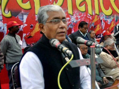 പാവപ്പെട്ടവര്‍ക്ക് വായ്പ വേണം,മാണിക് സര്‍ക്കാര്‍