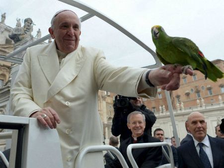 പോപ്പിന്റെ നാക്ക് പിഴച്ചു; പുറത്ത് വന്നത് അസഭ്യം