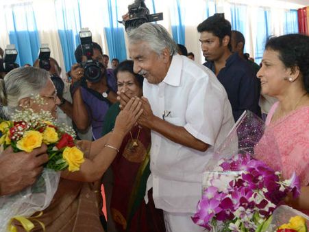 ഷീല ദീക്ഷിത്തിന് വരവേല്‍പ്