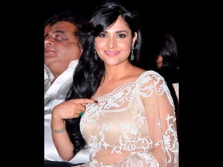 നടി രമ്യ മാപ്പ് പറഞ്ഞു;