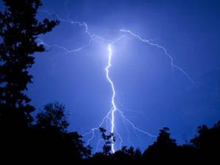 ദുബായ്,ആലിപ്പഴം പൊഴിയില്ല, പ്രചാരണം വ്യാജം