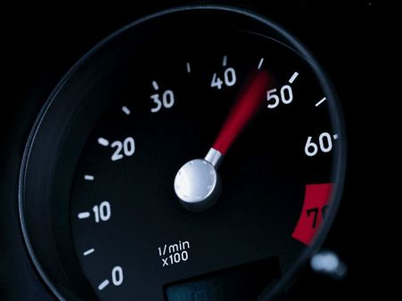 റോഡില്‍ കുതിച്ച് പായാം; പരിധി കൂട്ടി