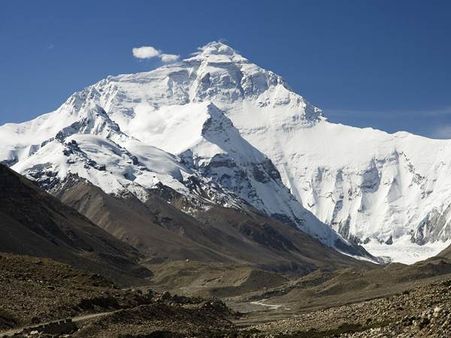 എവറസ്റ്റ് കൊടുമുടിയില്‍ ഒറ്റയ്ക്ക് കയറാന്‍ പാടില്ല