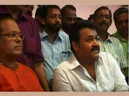 ഇന്നസെന്റിന് വേണ്ടി മോഹന്‍ലാലും ഇറങ്ങി