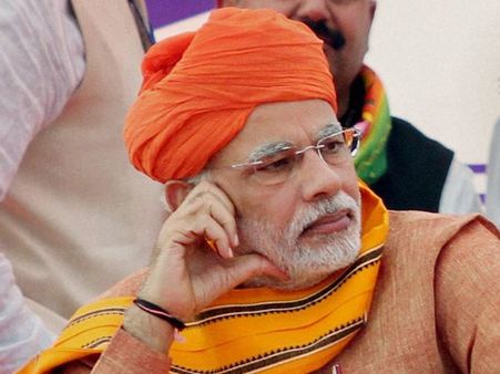 മോദിയുടെ വിവാഹം; സോഷ്യല്‍ മീഡിയ ഇളകിമറിയുന്നു