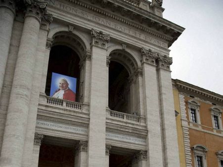 ജോണ്‍ പോള്‍ രണ്ടാമനും ജോണ്‍ 23-ാമനും ഇനിവിശുദ്ധര്‍