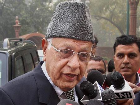 മോദിക്ക് വോട്ട് ചെയ്യുന്നവര്‍ കടലില്‍ ചാടണമെന്ന്