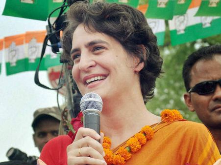 രാഹുല്‍ അല്ല, ഇപ്പോള്‍ പ്രിയങ്കയാണ് താരം