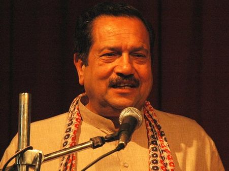 വാജ്‌പേയി മഹാത്മാഗാന്ധി, മോദി നേതാജി: ആര്‍എസ്എസ്