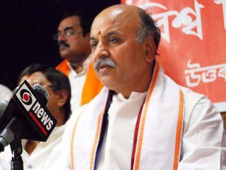 ബ്ലഡ് 4 ഇന്ത്യ, മൊബൈല്‍ ആപ്പുമായി തൊഗാഡിയ