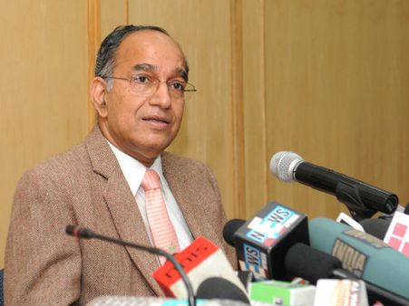 വ്യക്തികളെയോ പാര്‍ട്ടികളെയോ ഭയമില്ല: തിര.കമ്മീഷന്‍