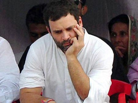 കോണ്‍ഗ്രസ് പോസ്റ്ററില്‍ രാഹുലും സോണിയയുമില്ല