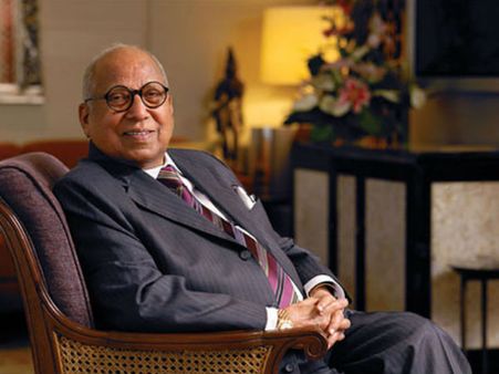 ആരായിരുന്നു ക്യാപ്ടന്‍ കൃഷ്ണന്‍ നായര്‍