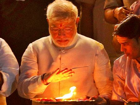 ഇരട്ടക്കുട്ടികള്‍ക്ക് പേര് നരേന്ദ്ര, മോദി