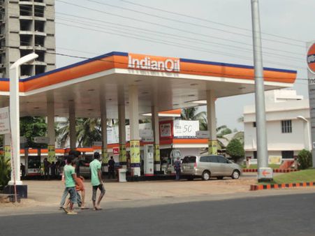 മോദിയെത്തി; ഡീസല്‍ വില 50 പൈസ കൂട്ടി