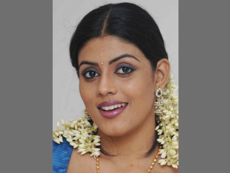 നടി ഇനിയയുടെ വീട്ടില്‍ മോഷണം