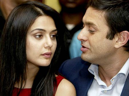 പ്രീതിസിന്റയുടെ മൊഴിയെടുക്കാന്‍ കാത്ത് പൊലീസ്