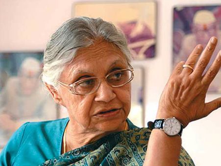 യുപിഎ നിയമിച്ച ഗവര്‍ണര്‍മാരെ കേന്ദ്രം മാറ്റുന്നു