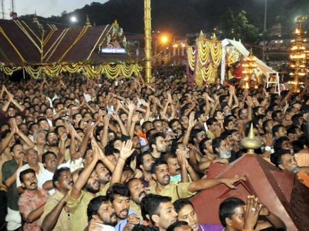 ശബരിമല അയ്യപ്പനെ കാണാനും കൈക്കൂലി!