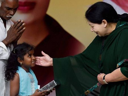 ജയലളിതയുടെ പേരില്‍ അമ്മ ഫാര്‍മസികളും