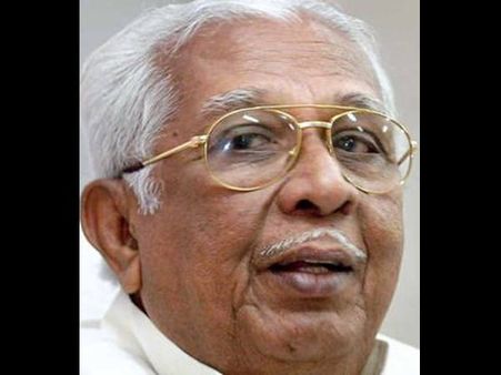 നാഗാലാന്റിലേക്ക് സ്ഥലംമാറ്റം; വക്കം പുരുഷോത്തമന്‍ രാജിവെച്ചേക്കും