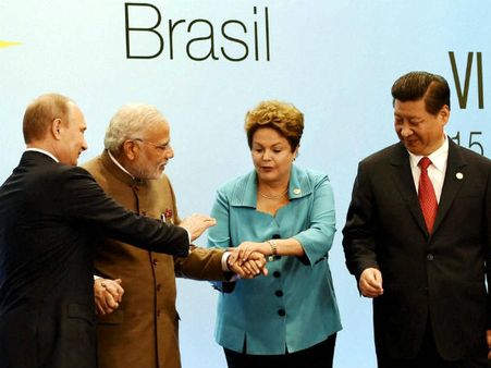 ലോകബാങ്കിന് ബദലുമായി ബ്രിക്‌സ്, തലപ്പത്ത് ഇന്ത്യ