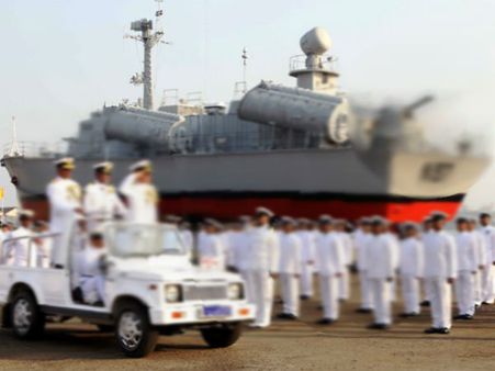 അവിഹിത ബന്ധം; നാവികസേന ഉദ്യോഗസ്ഥനെ പുറത്താക്കി