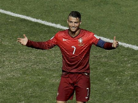 ക്രിസ്റ്റ്യാനോ റൊണാള്‍ഡോയെ കൊല്ലാന്‍ നോക്കി, സ്വന്തം അമ്മ