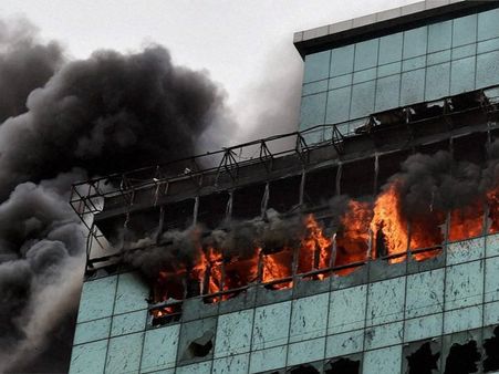 നഷ്ടപരിഹാരം തരാതെ മൃതദേഹം ഏറ്റെടുക്കില്ലെന്ന് ഭാര്യ