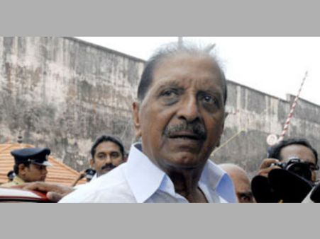 ബാലകൃഷ്ണ പിള്ള പഴയ കമ്യൂണിസ്റ്റാണ്... ആ കഥ