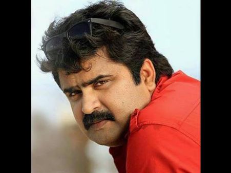 സര്‍ക്കാറേ ഒന്നുണരൂ: അനൂപ് മേനോന്‍