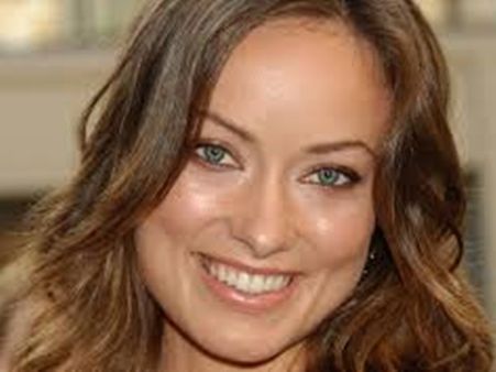 'മുലപ്പാല്‍' കൊണ്ട് നടിയുടെ ഐസ് ബക്കറ്റ് ചലഞ്ച്!