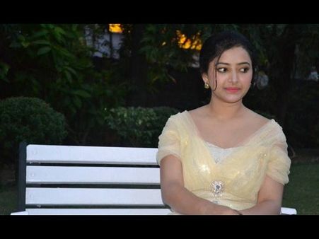 ആരാണ് ആ ബിസിനസുകാര്‍?; ശ്വേതയുടെ വാര്‍ത്തകള്‍ക്കെതിരെ സിനിമാ ലോകം