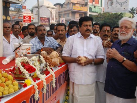 മംഗള്‍യാന്‍ മംഗളമാകാന്‍ പൂജ നടത്തിയവര്‍...ചിത്രങ്ങള്‍