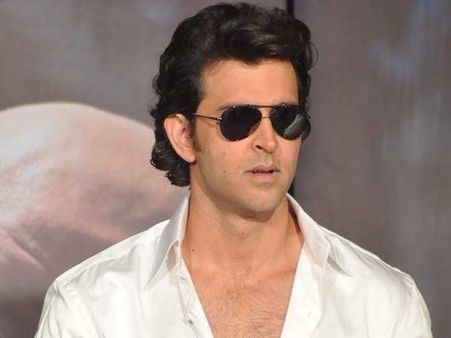 നടന്‍ ഹൃത്വിക് റോഷന് നേരെ കൈയ്യേറ്റ ശ്രമം