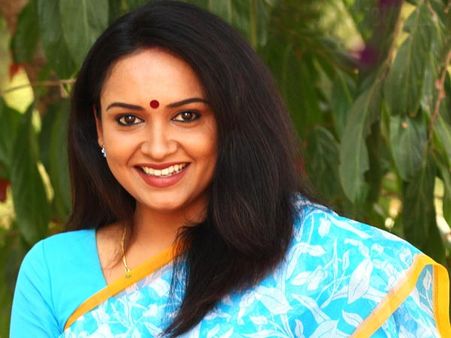 വിവാഹമോചനം സ്വാഭാവികം, പ്രണയം ഇനിയുമാവാം: ലെന