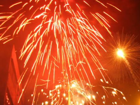 വെടിക്കെട്ടും ക്രൈസിസ് മാനേജ്മെൻറും