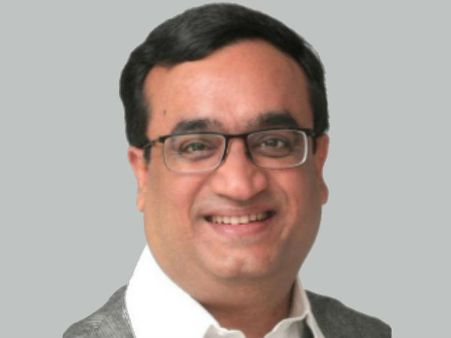 കള്ളപ്പണത്തിന്റെ പേര് പറഞ്ഞ് പേടിപ്പിക്കേണ്ടെന്ന് കോണ്‍ഗ്രസ്