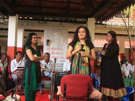 ആര്‍ട്‌സ് ആന്‍ഡ് മെഡിസിനില്‍ പെണ്‍കൂട്ടായ്മ