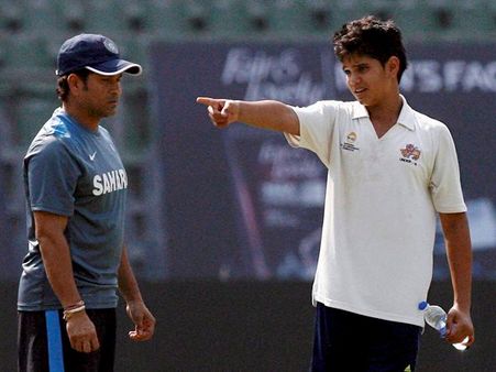 സച്ചിനെ കളിയാക്കി, അര്‍ജുന്‍ കൂട്ടുകാരനെ അടിച്ചു!