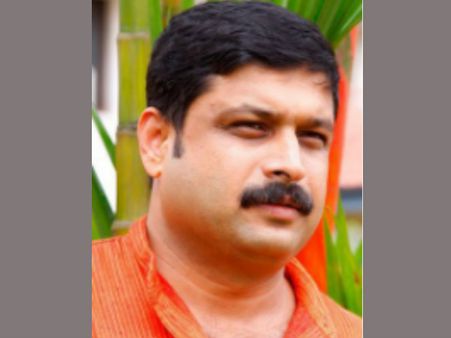 എംവിആറിന്റെ പിന്‍ഗാമി നികേഷ് കുമാറോ