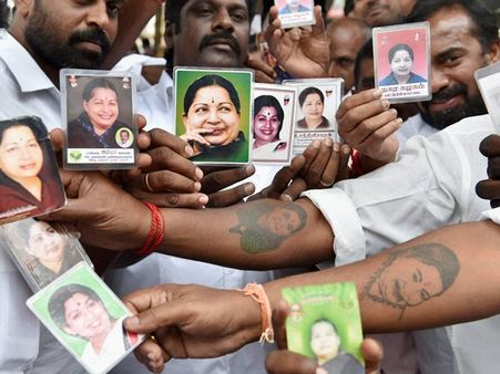 തമിഴ്‌നാട് സര്‍ക്കാര്‍ ജയലളിതയെ 10 വര്‍ഷത്തേക്ക് അയോഗ്യയാക്കി