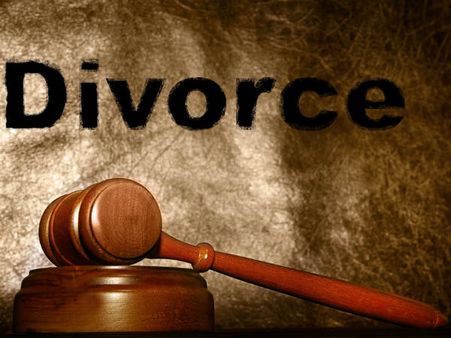 സൗദി: ഭാര്യ അത്ര പോര, ആദ്യ രാത്രിയില്‍ വിവാഹമോചനം