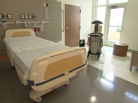 എബോളയെ തടയാന്‍ ഇനി റോബോട്ടും സഹായി