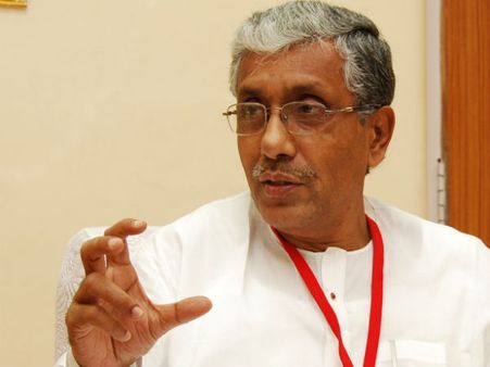 കമ്യൂണിസ്റ്റുകാര്‍ക്കും മോദിയെ വേണം; ത്രിപുര നിയമസഭയിലേക്ക് ക്ഷണം