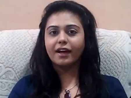 കളിയാക്കിയില്ലേ, ഇനി അവതാരകയ്ക്ക് പറയാനുള്ളത് കൂടി കേള്‍ക്കൂ!