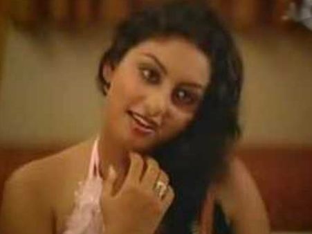 ഏഴ് വര്‍ഷം മുമ്പ് മരിച്ച നടിയെ മനോരമ ജീവിപ്പിച്ചോ... അതോ നടി മരിച്ചിട്ടില്ലേ...