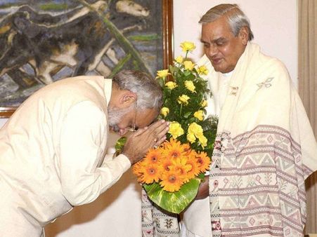 ക്രിസ്മസിന് വാജ്‌പേയിക്ക് നവതിയും ഭാരതരത്‌നയും?