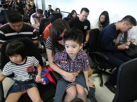 പപ്പാ തിരിച്ചുവരൂ... പൈലറ്റിന്റെ മകള്‍ ഫേസ്ബുക്കില്‍!!!